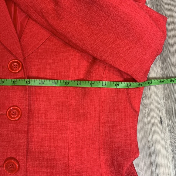 GUC Evan-Picone 2 Pc Coral Suit, 14 - Picture 11 of 16